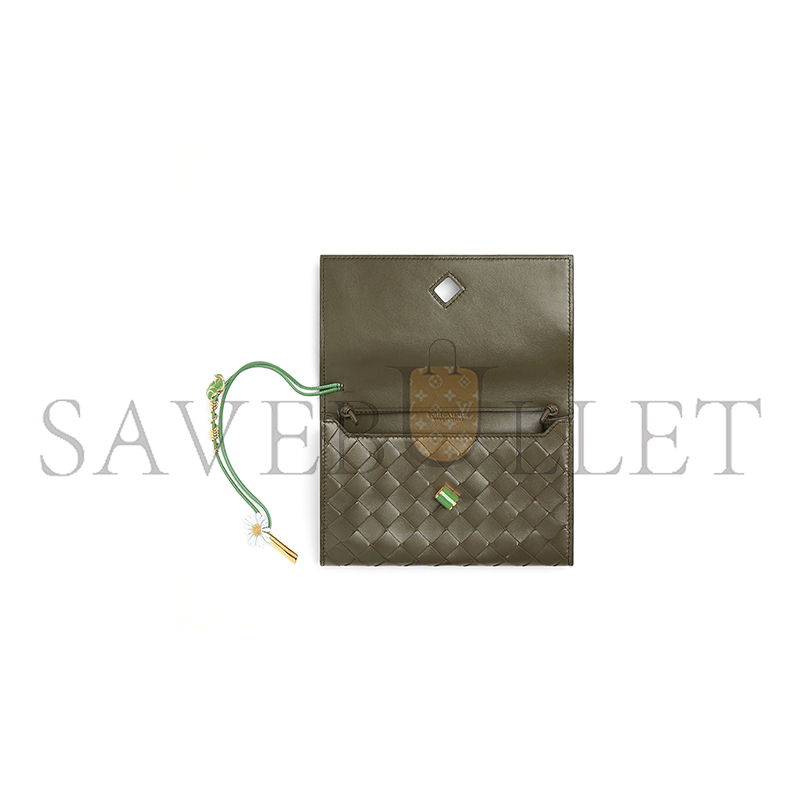BOTTEGA VENETA LEATHER ANDIAMO DAISY CROSS-BODY BAG 838870 (19*12.6*2cm)